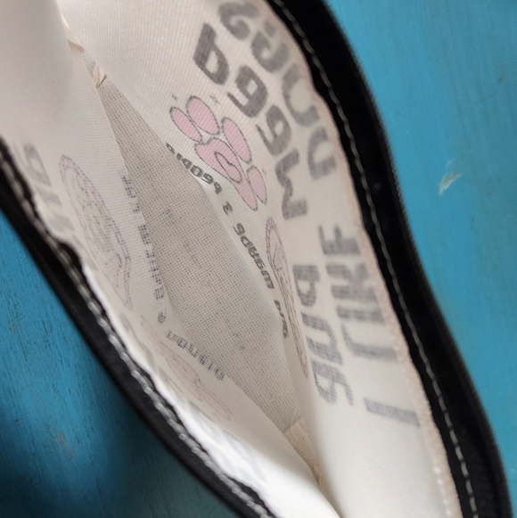 Make Up Bag - Picture 5 of 6